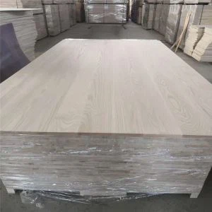 Deska z drewna dębowego